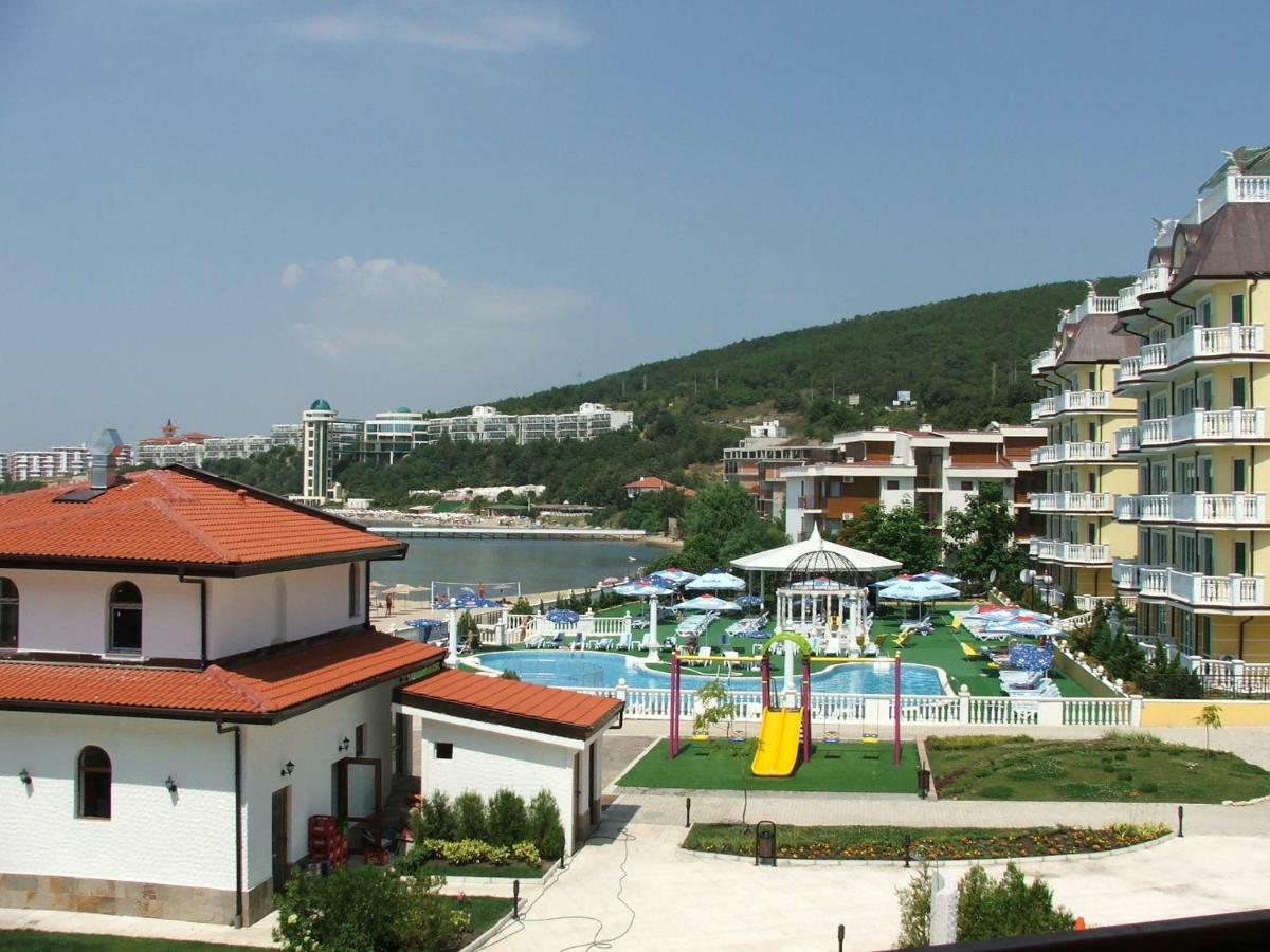 Apartamens For Rent At The Beach Bulgaria Apartment Sveti Vlas Bagian luar foto